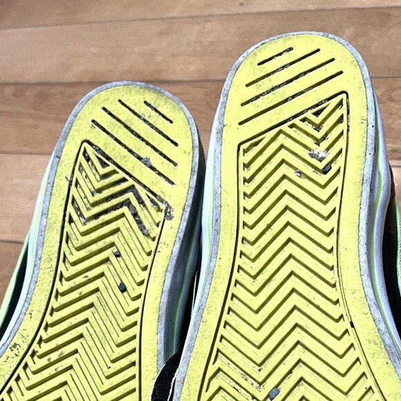 Nike sneakers - Picture 2 of 5